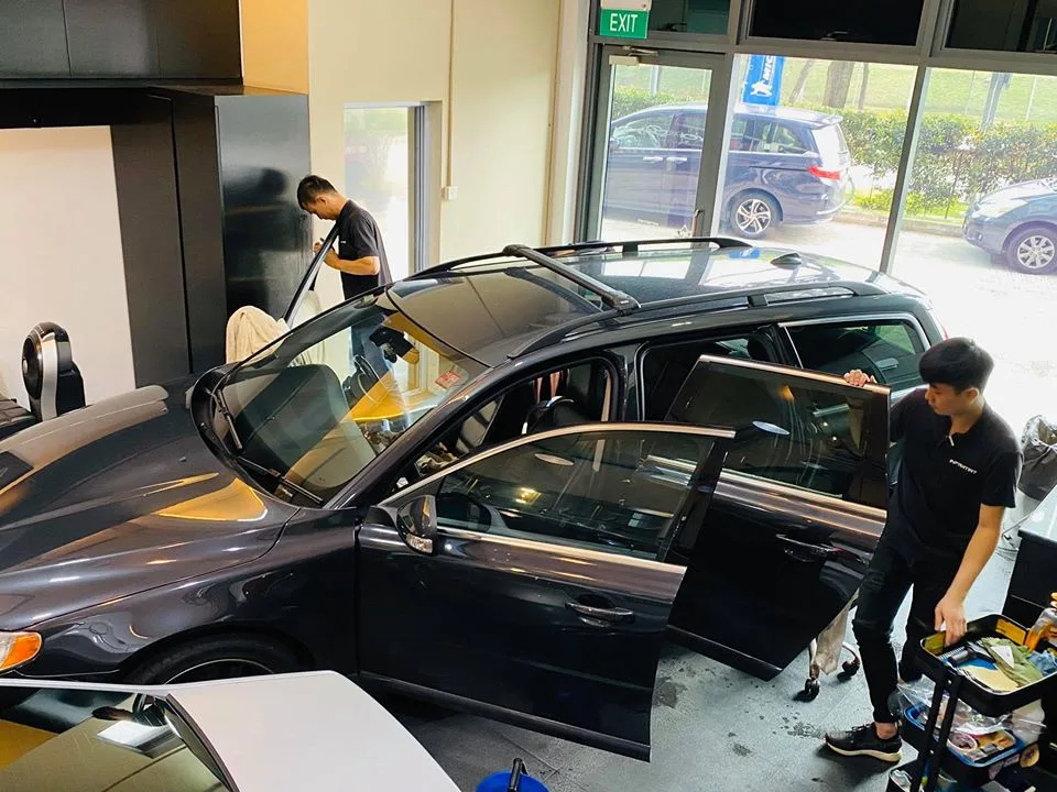 Volvo V70 estate having window film installed at Infratint Singapore